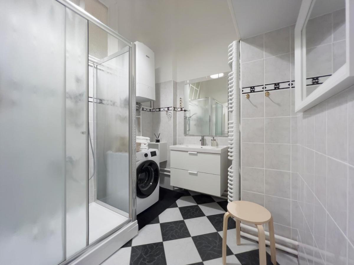 Apartment Herzer Загреб Экстерьер фото